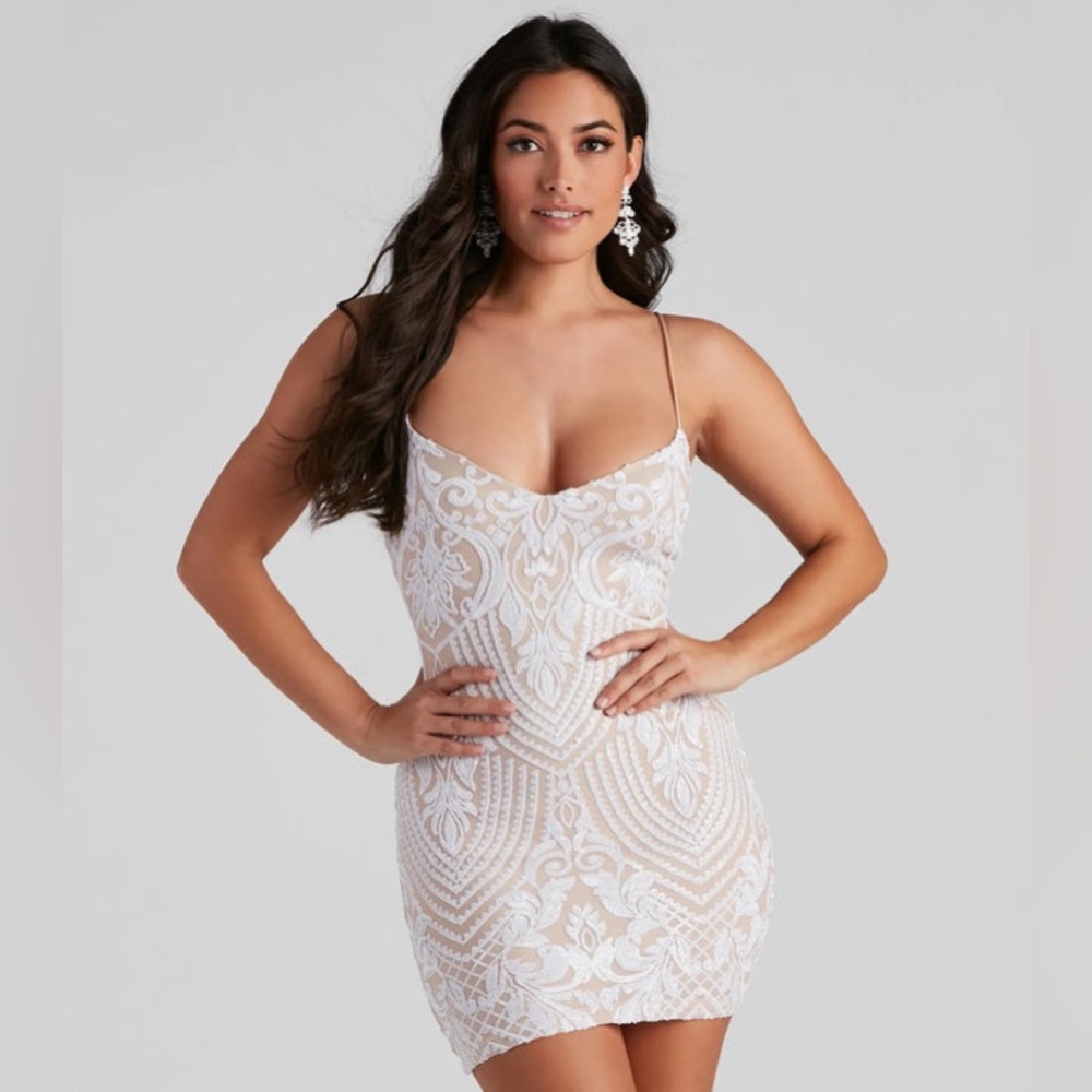 Windsor Shine On Sequin V-Neck Short Dress